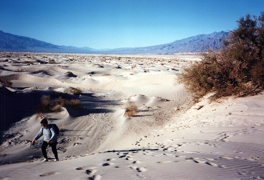 1997 - USA 11 (Death Valley - Sand Dunes).jpg